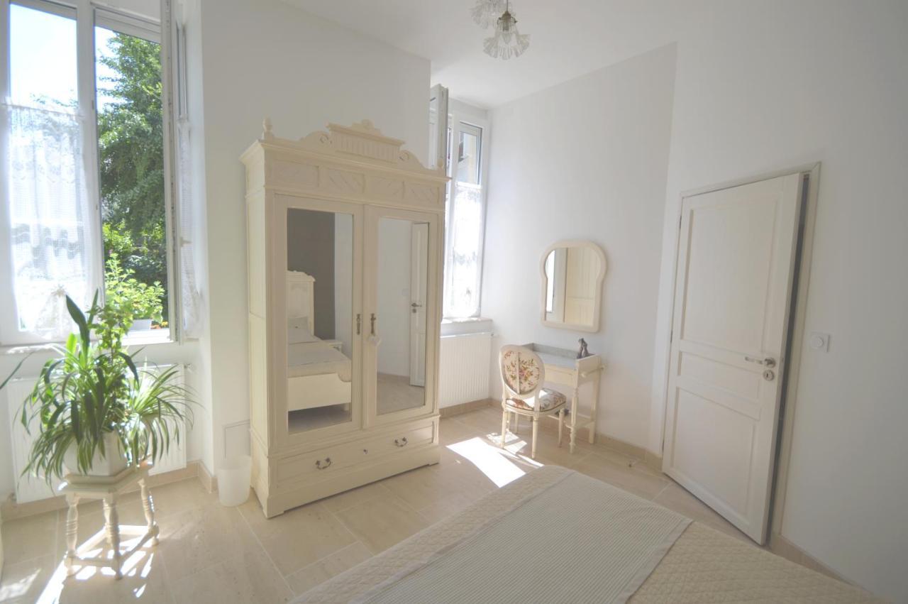 Chambre D'Hotes A Toul Centre Ville Avec Parking Prive ภายนอก รูปภาพ