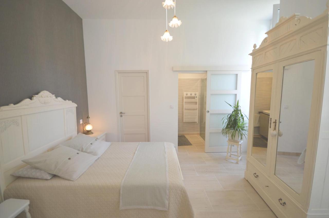 Chambre D'Hotes A Toul Centre Ville Avec Parking Prive ภายนอก รูปภาพ